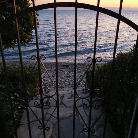Ca' Del Mare 35m2 Калогрия
